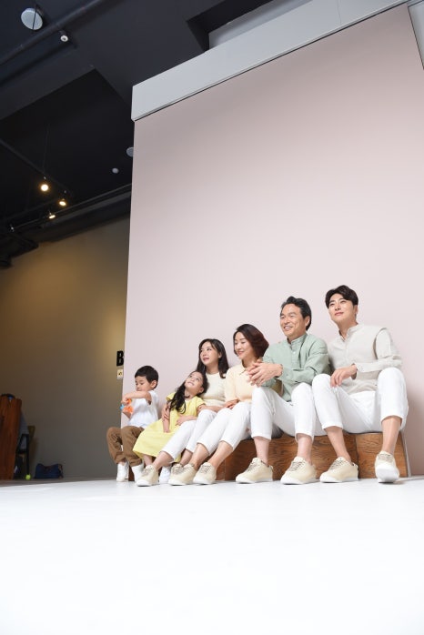 증명가족사진관레드셔터천안 이미지