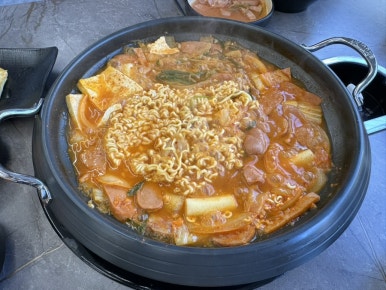황금조부대찌개 이미지
