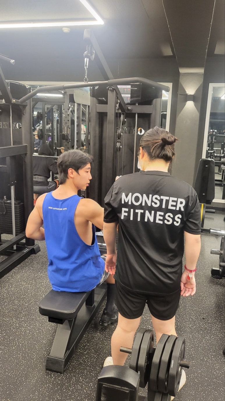 몬스터피트니스센터 이미지