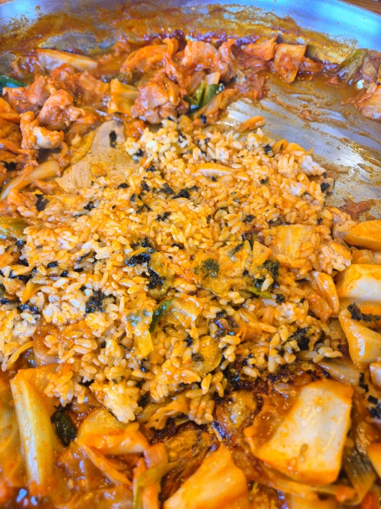 꽃피는 닭갈비 이미지