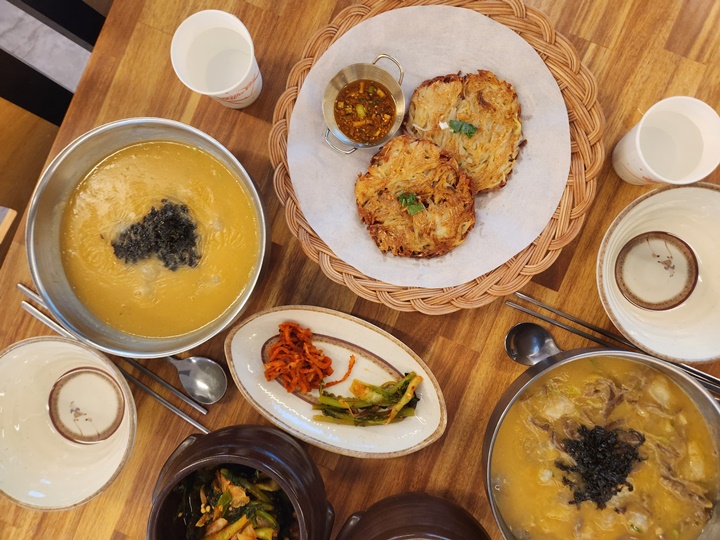 옹심이칼국수 이미지