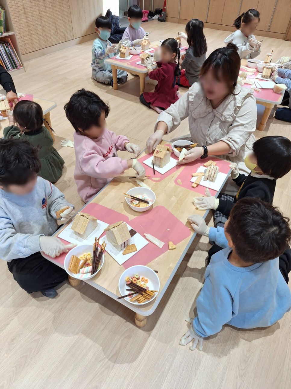 허그인 이미지