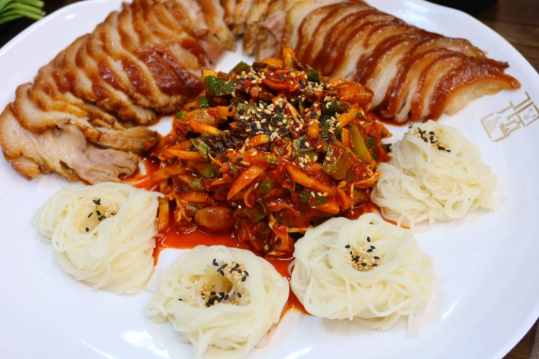 귀한족발 이미지