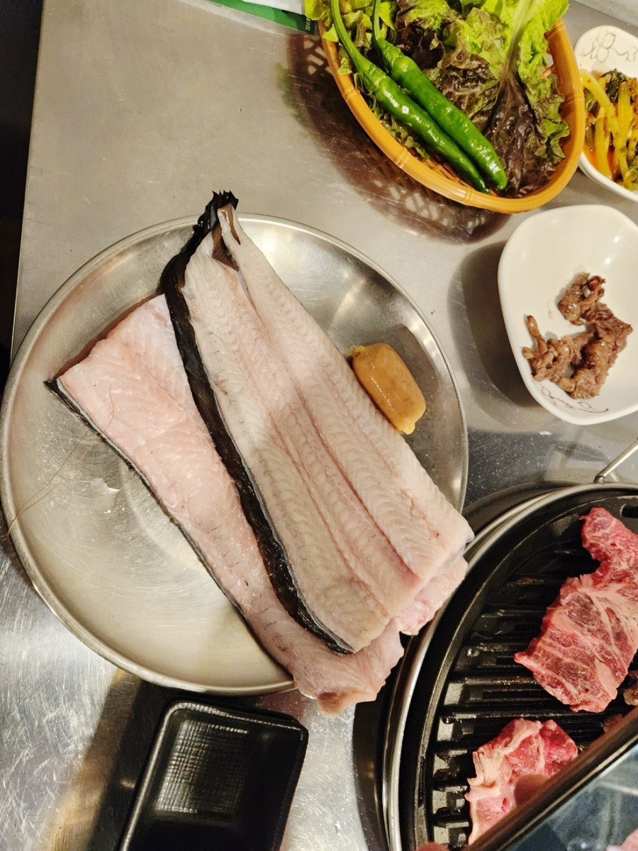 처음본명품민물장어 이미지