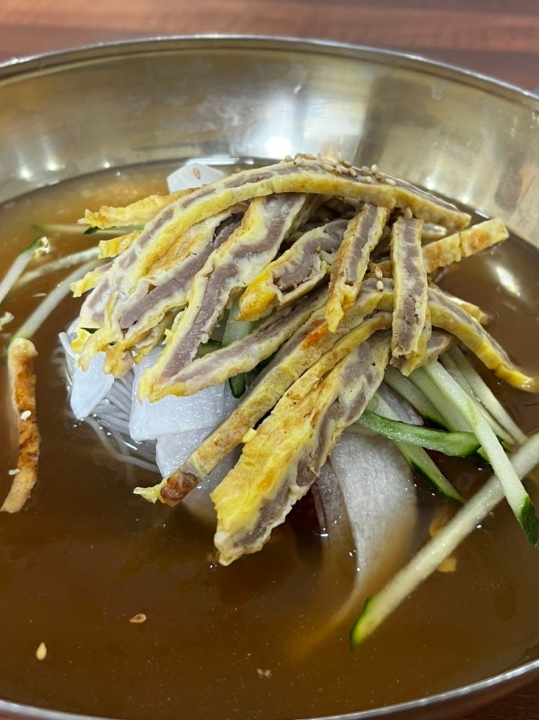 초정육전밀면소고기탕 이미지