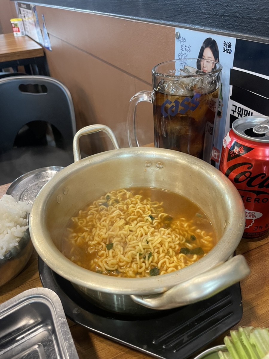 돼지네고기집 이미지