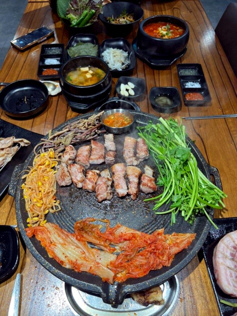 지리산흑돼지 이미지