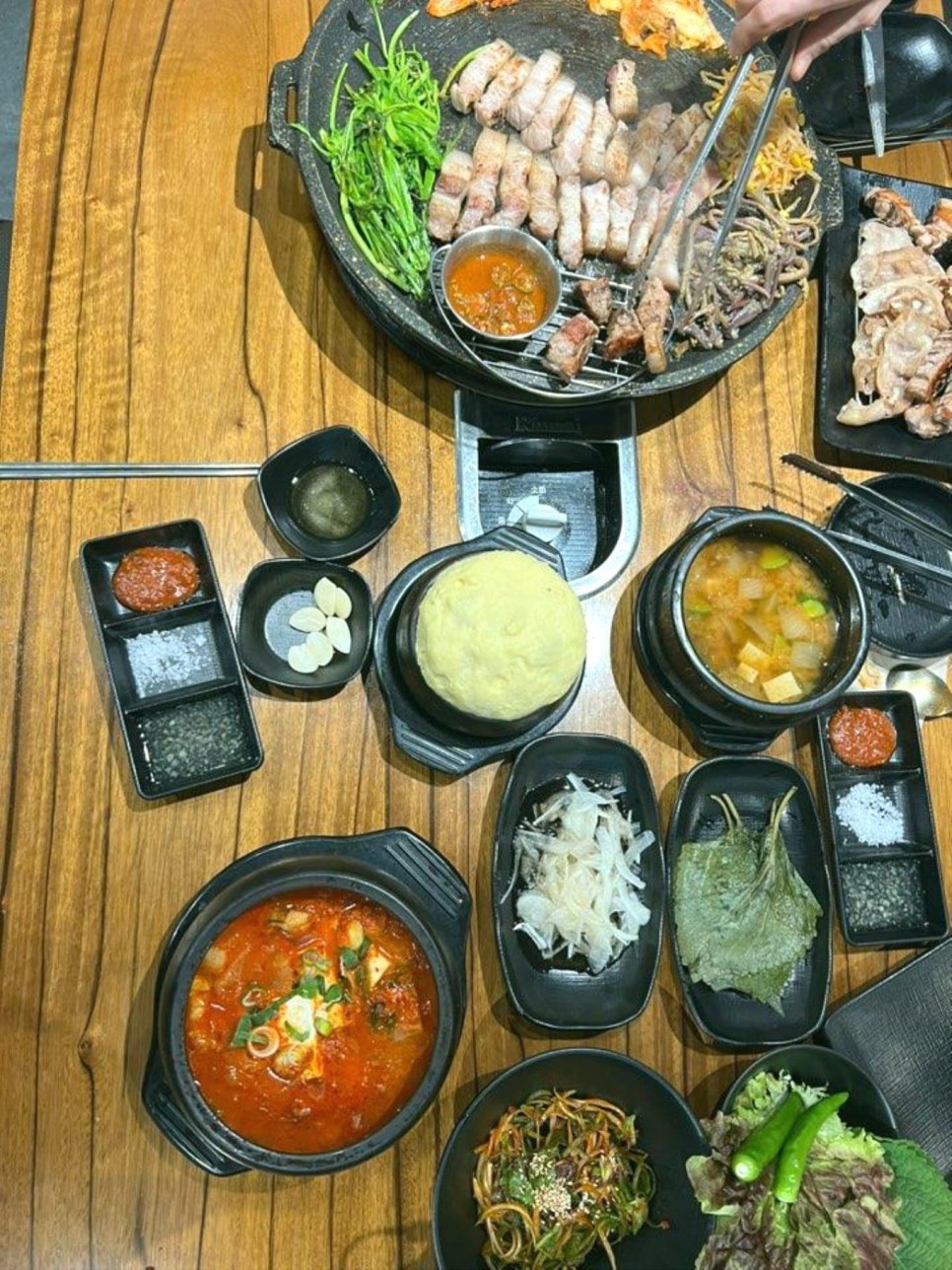 지리산흑돼지구이 이미지