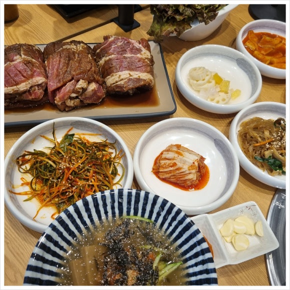 화화돼지왕갈비 이미지
