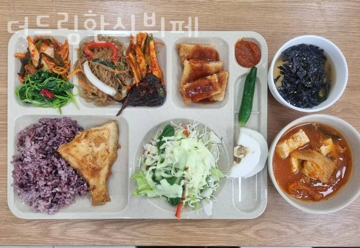 더드림한식뷔페 이미지