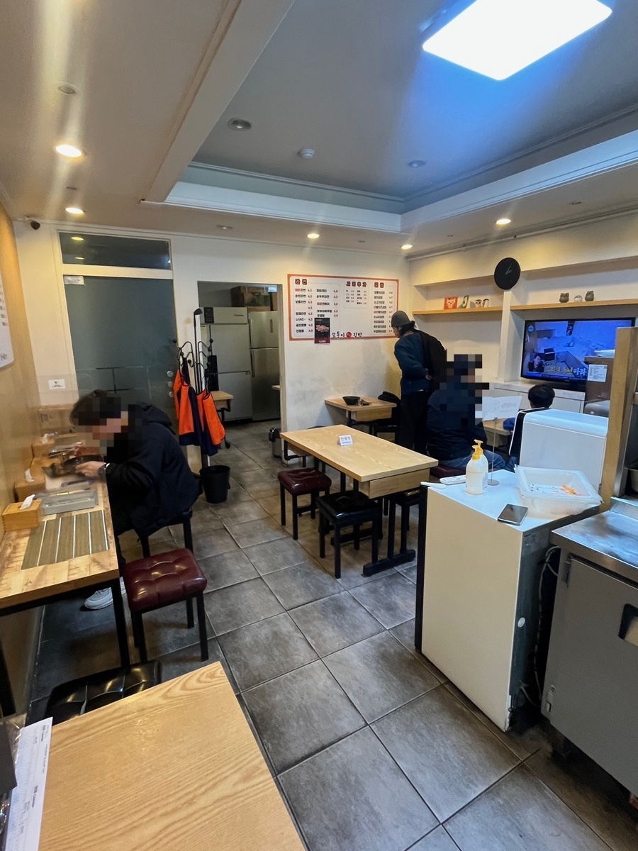 모퉁이흑미김밥 이미지