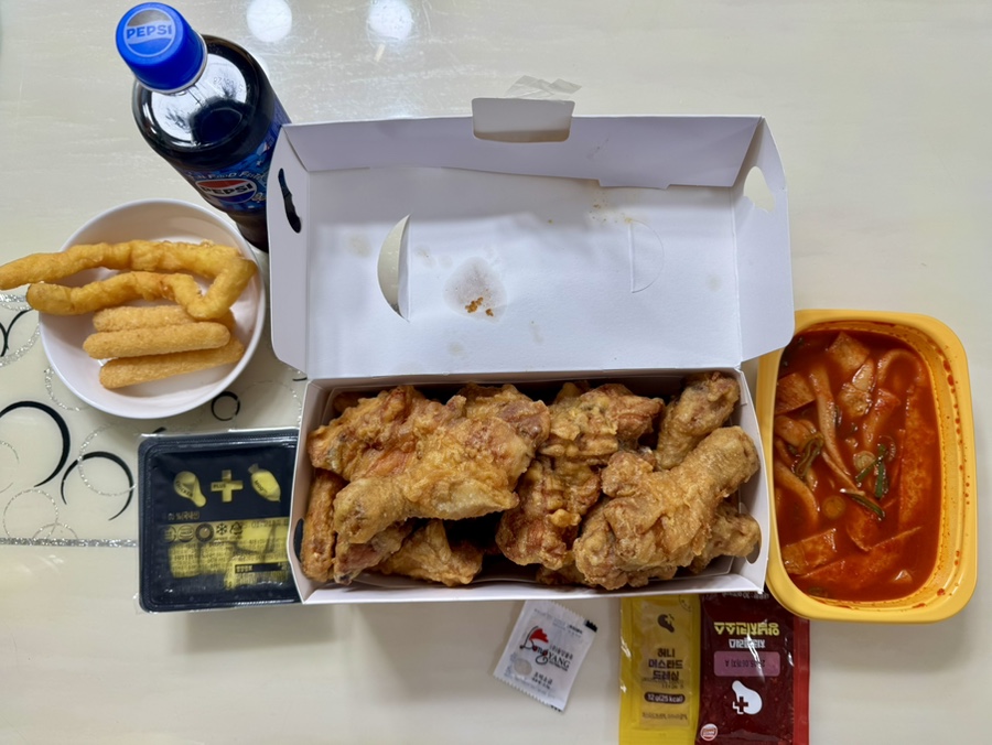 치킨플러스동수역점 이미지