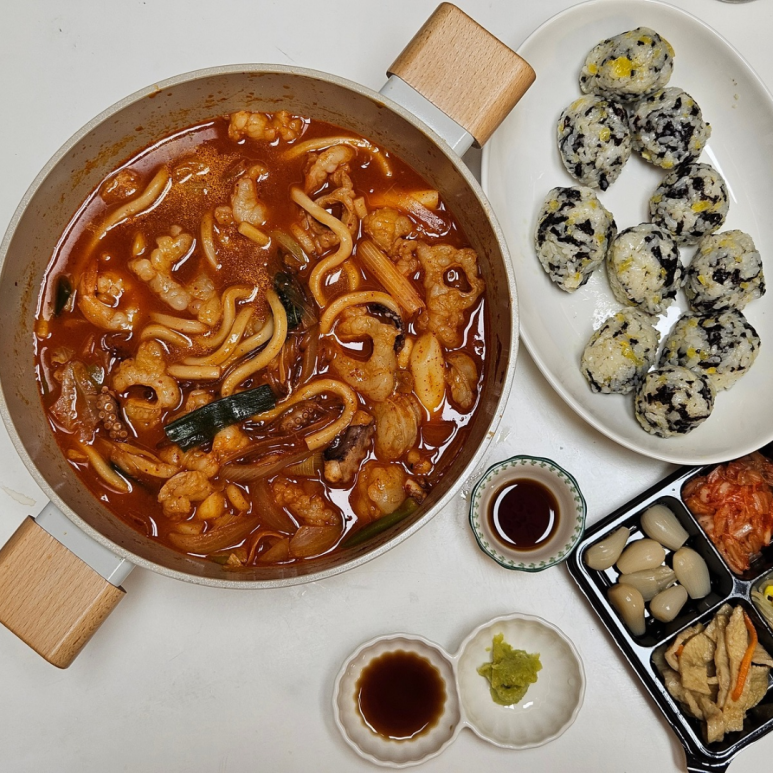 알찬냄비 이미지
