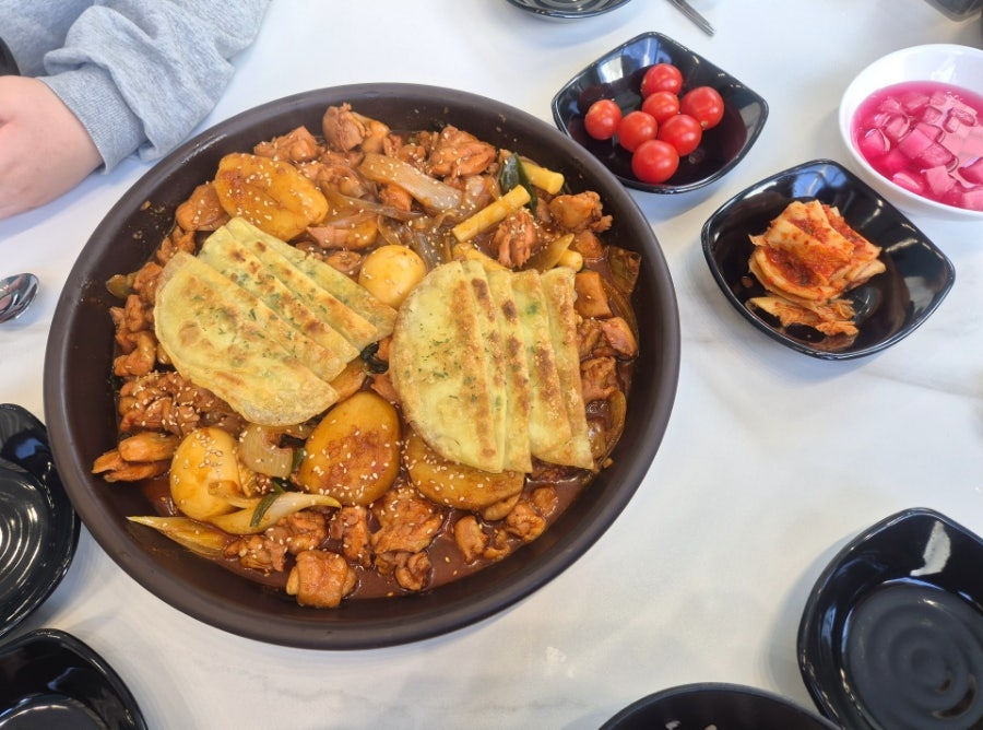 교동찜닭 이미지