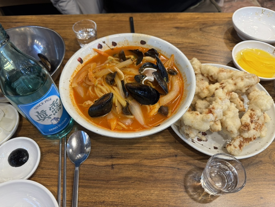 홍굴이해물짬뽕 이미지
