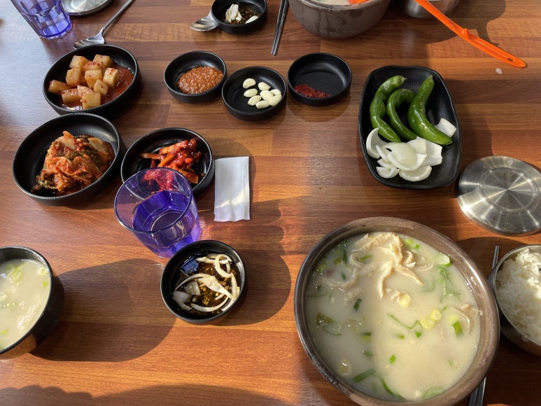 시골 가마솥 곰탕 이미지