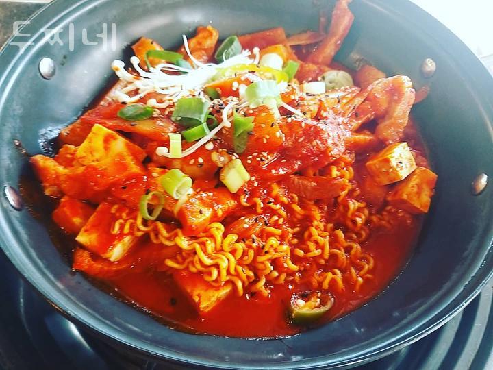 두찌네 이미지