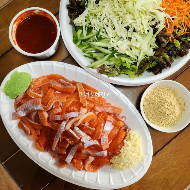 항아리짜글이송어비빔회 이미지
