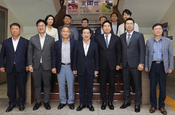 우석스포츠 이미지