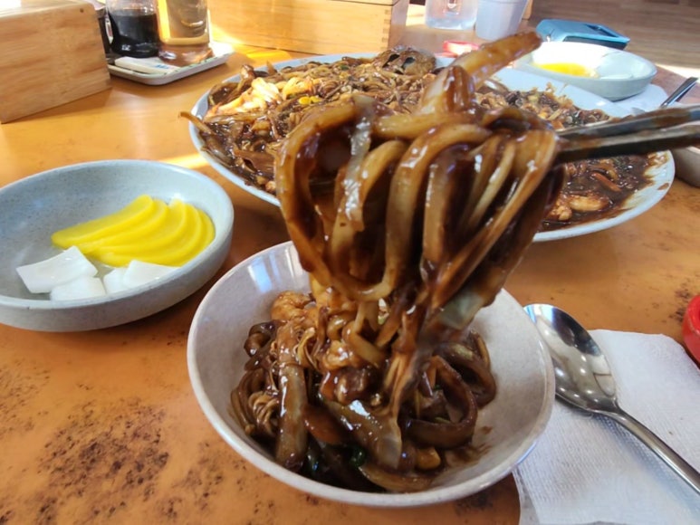 전통손짜장 이미지