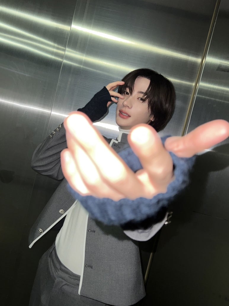허그(HUG) 이미지