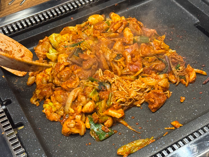 춘천집무한철판닭갈비 이미지