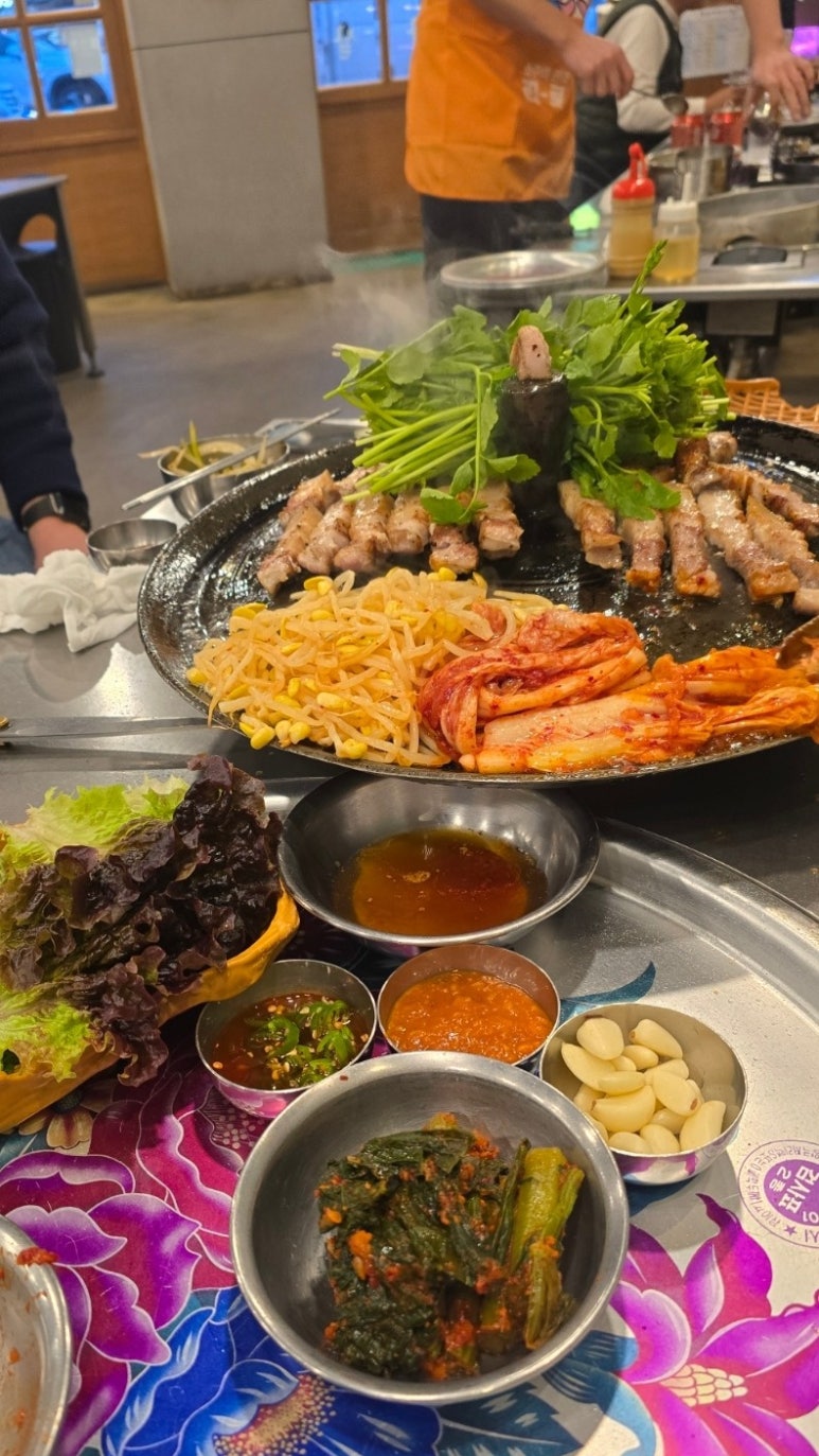병영솥뚜껑삼겹살 이미지