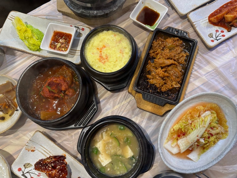 경호생오리 돌솥밥 이미지