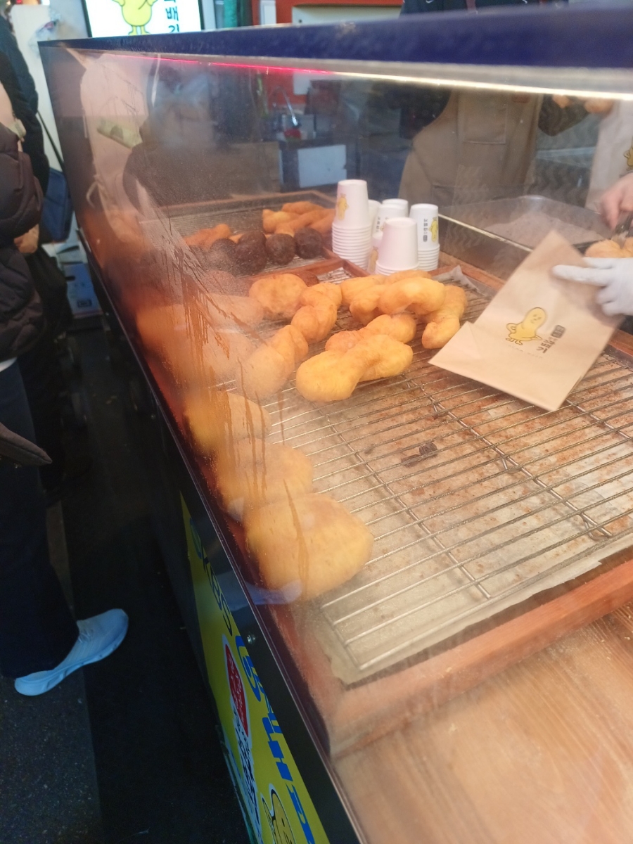 유명찹쌀꽈배기 이미지