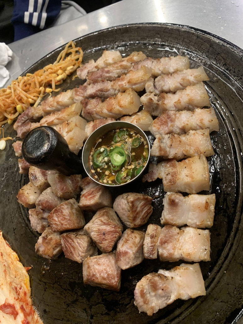 대흥솥뚜껑삼겹살 이미지