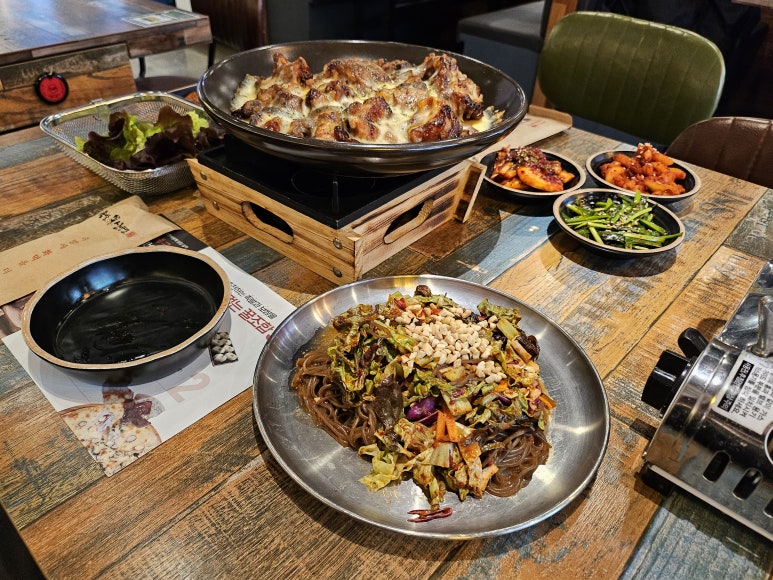 황금족발소머리국밥 이미지