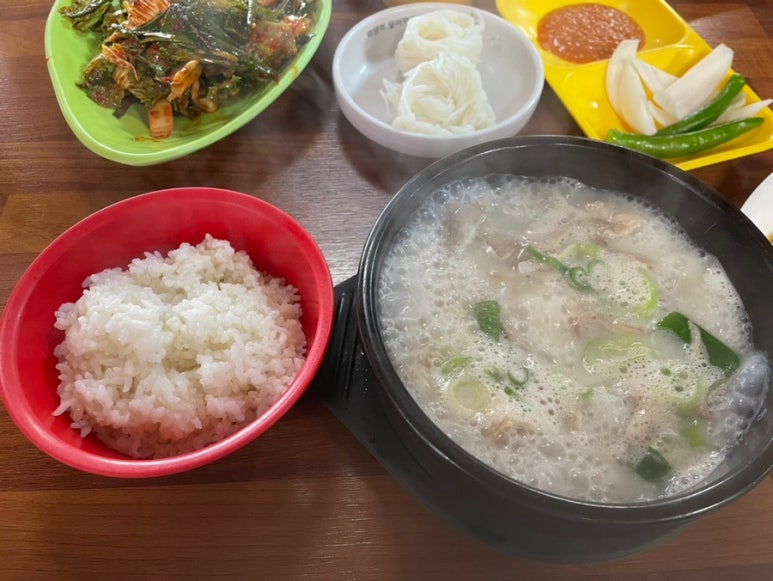 유니고기국밥 이미지