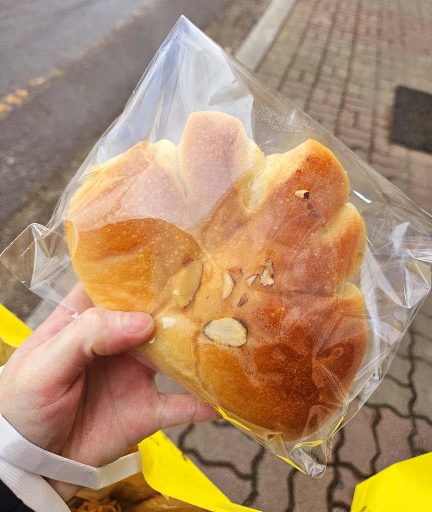 빵굽는마을베이커리 이미지