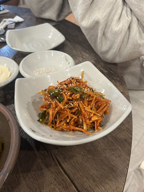 약돌참숯뒷고기 이미지