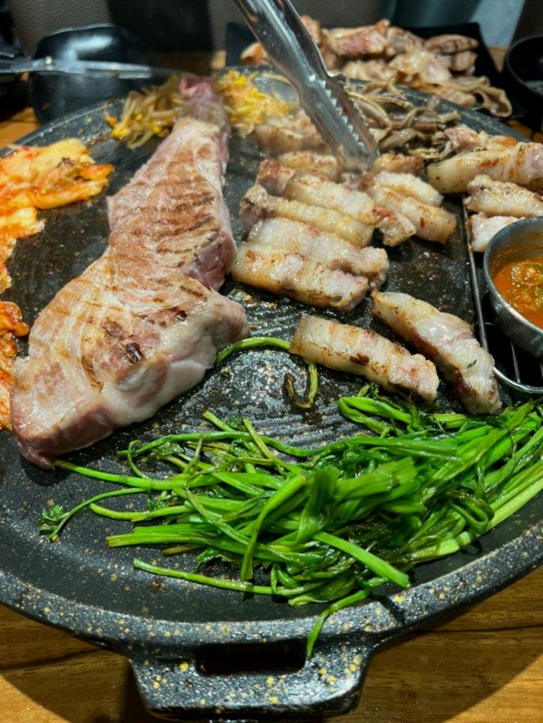 지리산흑돼지 이미지
