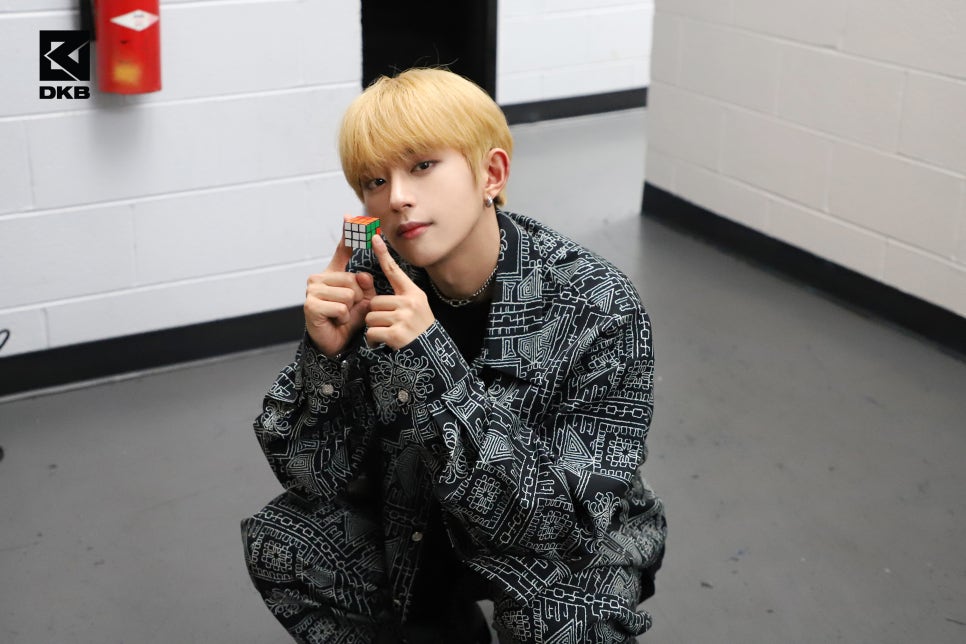 AU지성 이미지