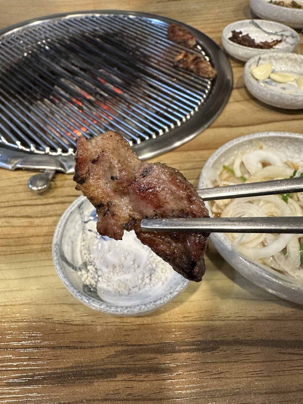 명산숯불구이 이미지