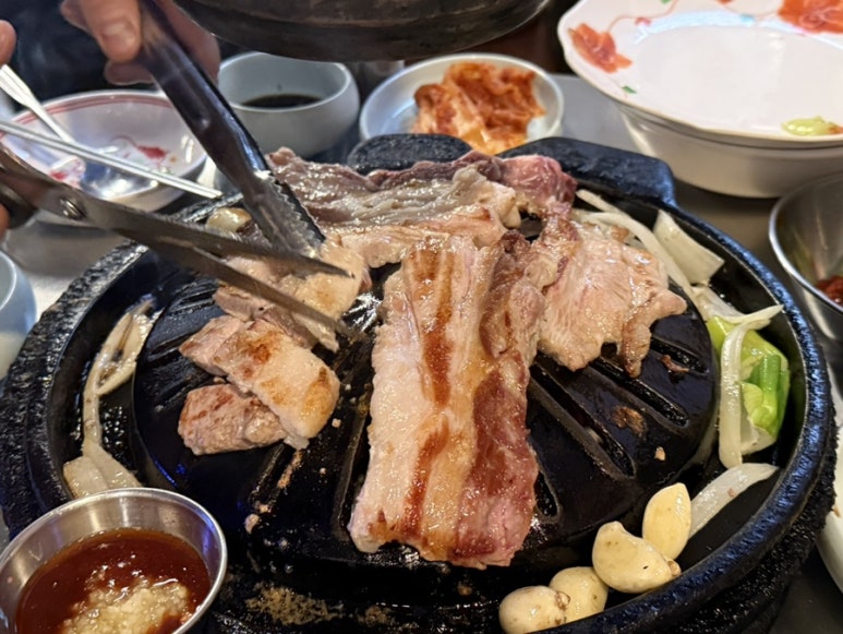 넙딱집 이미지