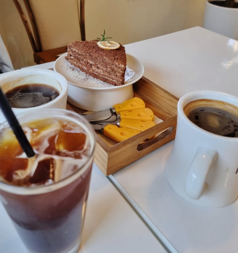 숲속카페쿤 이미지