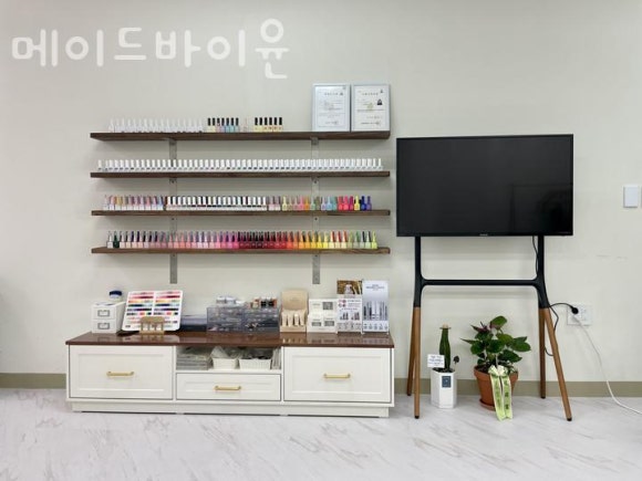 네일바이윤 이미지
