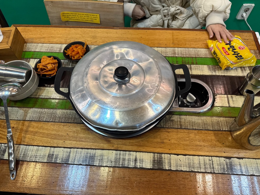 일층집의정부부대찌개 이미지