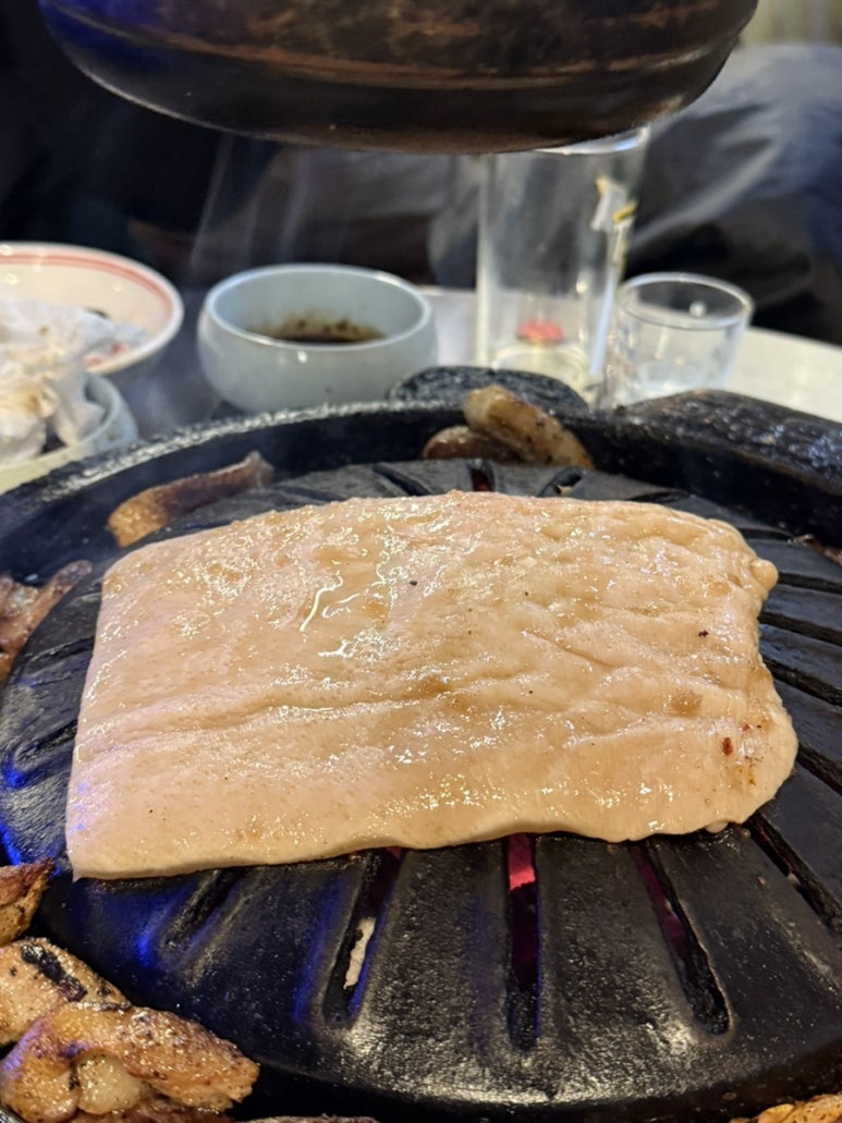 넙딱집 이미지