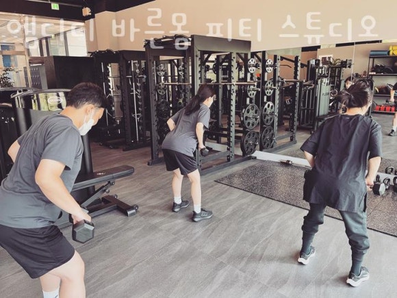 스튜디오몸 이미지