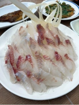 동이횟집 이미지