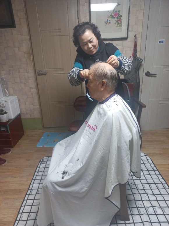 기맹례헤어숍 이미지