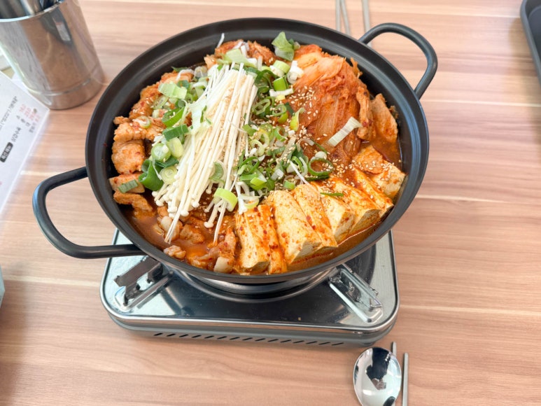 고기듬뿍 김치찌개&김치찜 이미지