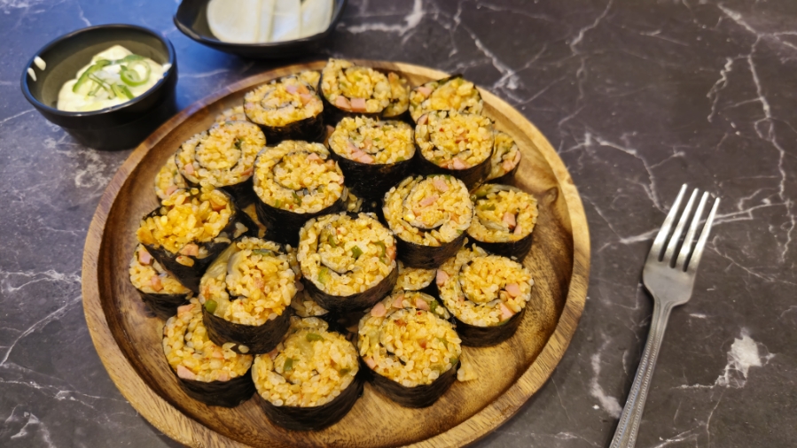 햄을품은김밥 이미지