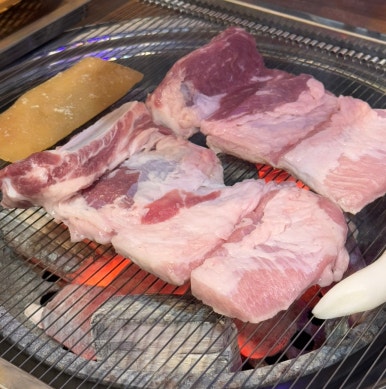 유천참숯불돼지갈비 이미지