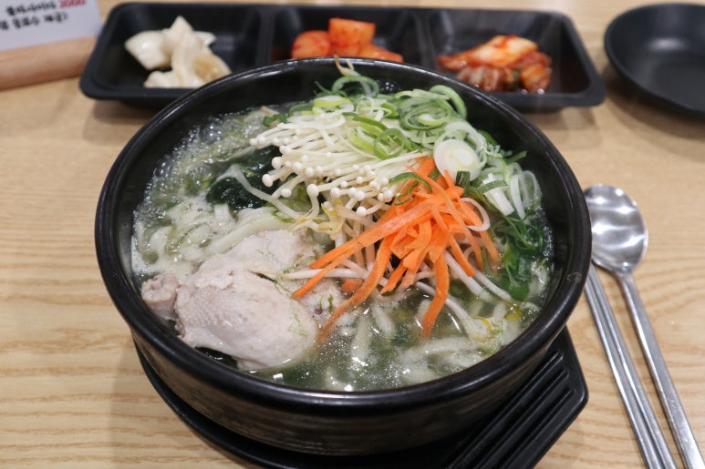 리팬닭반마리칼국수 이미지