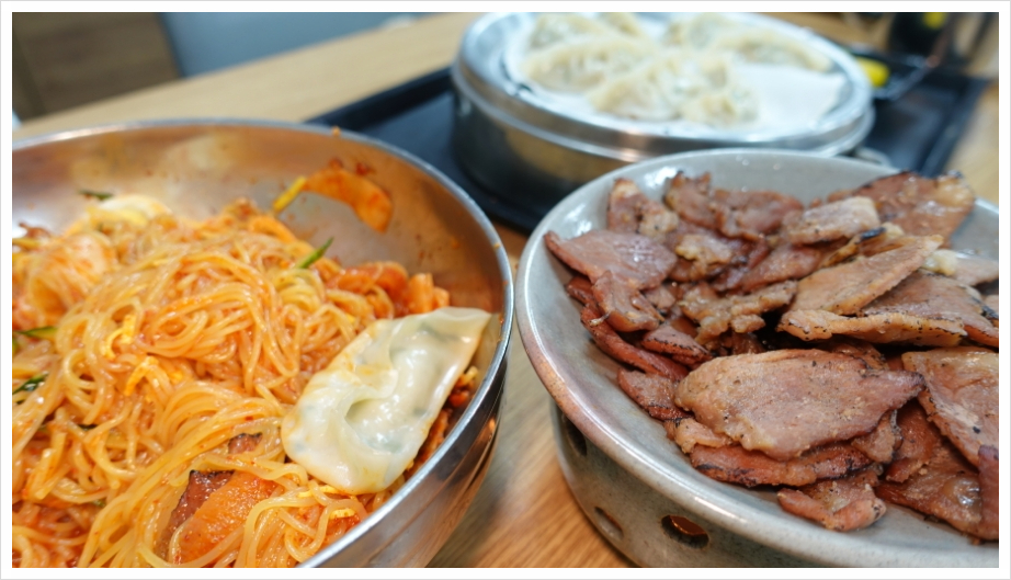 밀면전문 이미지
